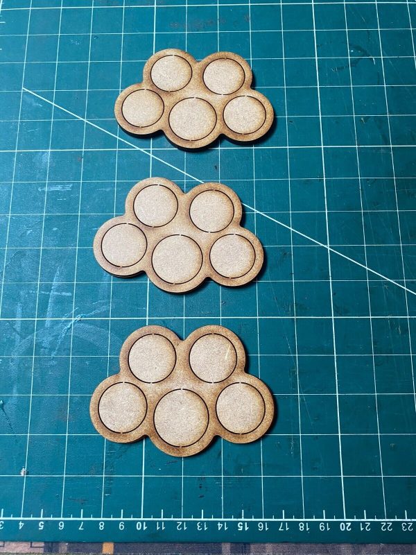 Skirmish Movement Tray. 4 x 28 mm + 1 x 32 mm